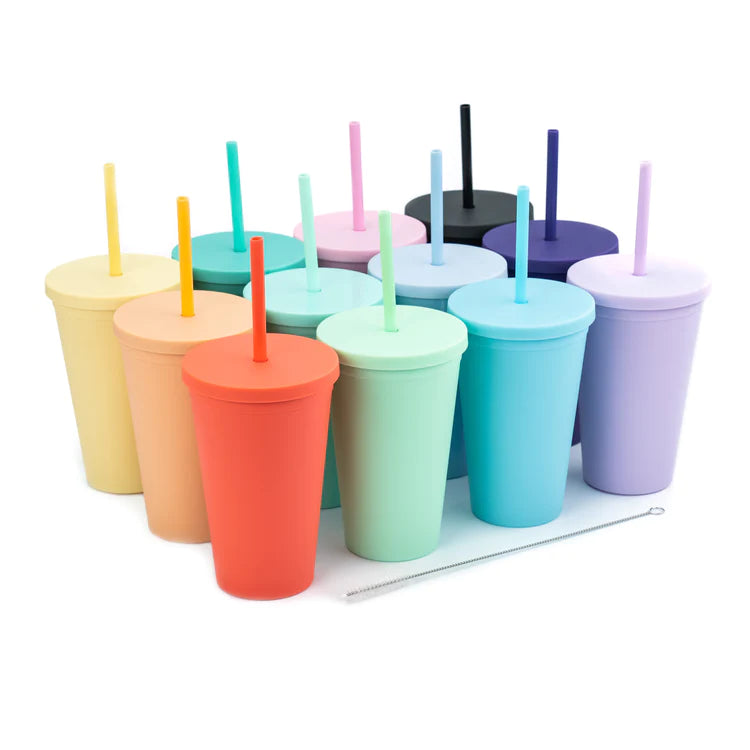 tumbler cups with straws